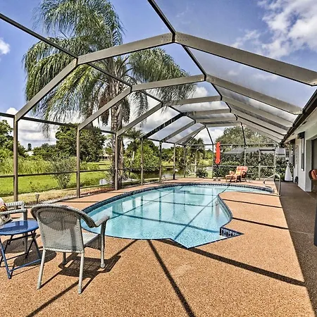 Pet-Friendly Fort Myers Home With Patio And Grill!